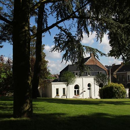 Gîte de la Conciergerie du Cheval Blanc Luttre Exterior foto